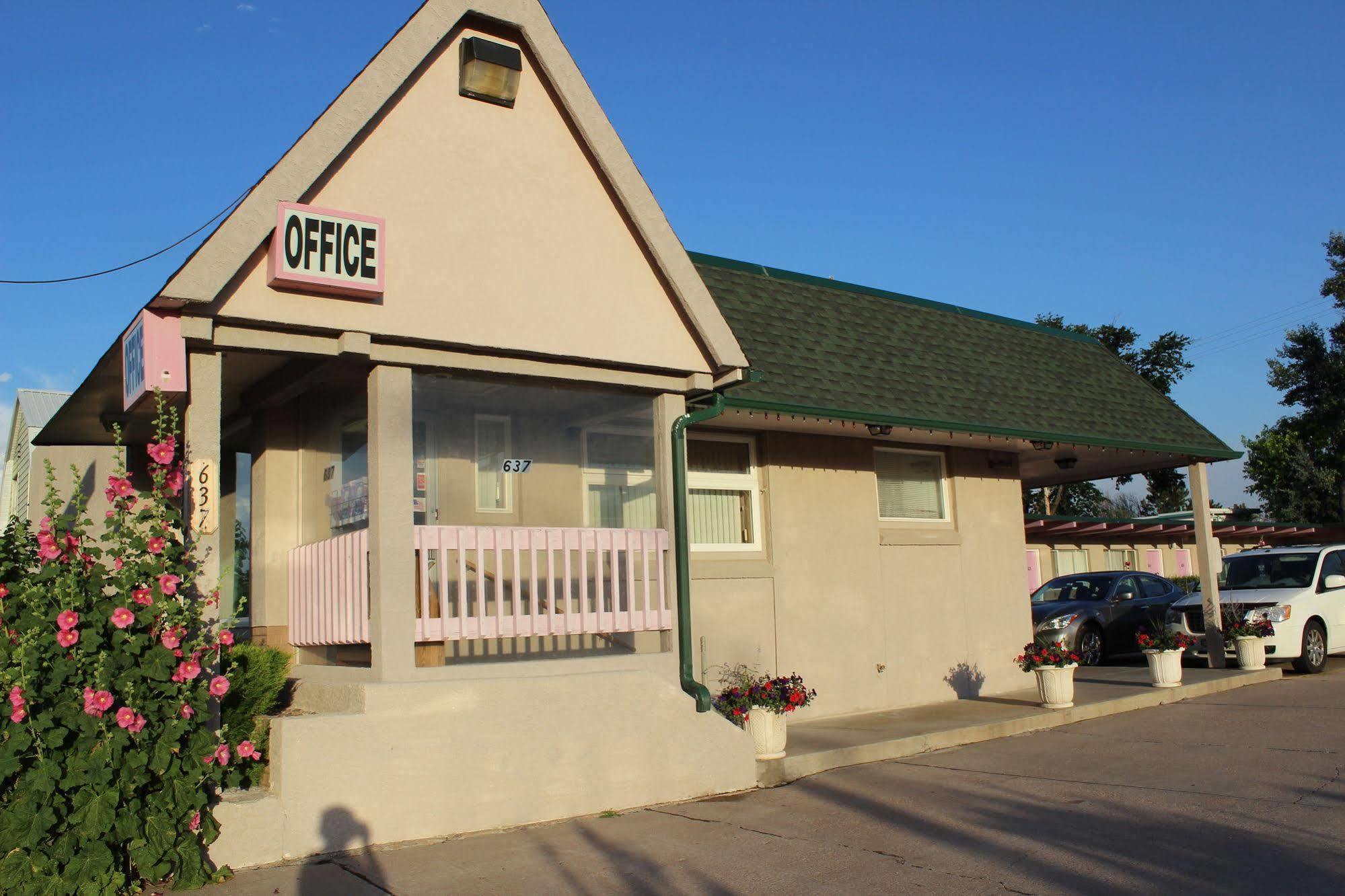 Safari Inn Limon Exteriör bild